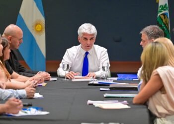 El Gobierno eliminará subsidios en countries y dará de baja cerca de un millón de solicitudes