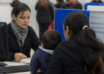 El Gobierno implementa cambios en la acreditación de salud y escolaridad para beneficiarios de AUH