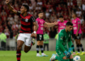 Flamengo avanza a semifinales de la Copa Libertadores tras un susto contra Independiente del Valle