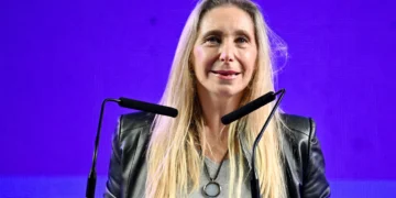 Karina Milei se reunió con senadores libertarios antes de una sesión crucial