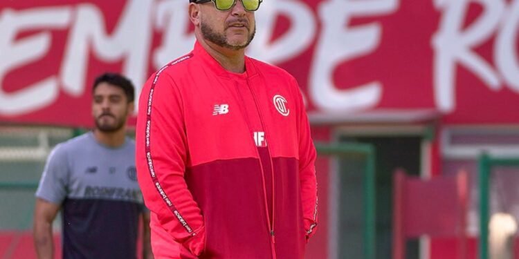 Antonio Mohamed critica a la árbitra del empate entre Cruz Azul y Toluca
