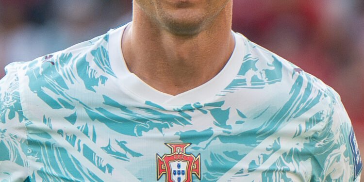 Cristiano Ronaldo estalla la tensión interna en Portugal tras ser suplente: reunión con Jorge Jesus