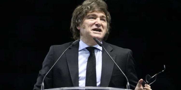 Javier Milei denuncia operaciones mediáticas: ‘Inventaron que estaba infartado’