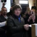 Javier Milei se reúne con gobernadores en París y avanza en la suspensión de las PASO