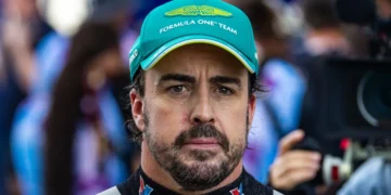 Crece la disputa entre pilotos de Fórmula 1 tras las críticas de Alonso: “Espero que no nos crucemos en pista”
