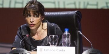 Emilce Cuda: “El Papa no es un líder político; su objetivo es buscar la reconciliación”
